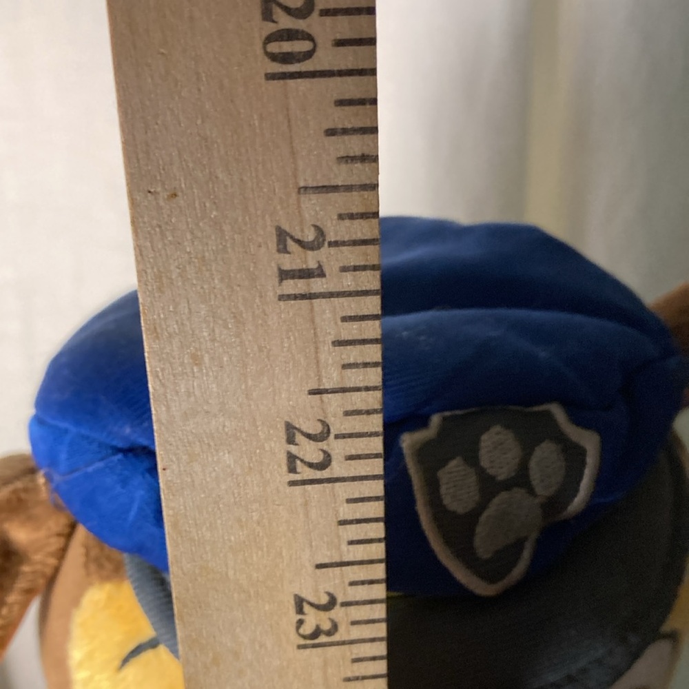 PAW Patrol Chase Plush and DIY Figurine Set - Picture 4 of 4